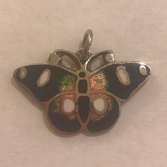 Jewelry - Butterfly charm